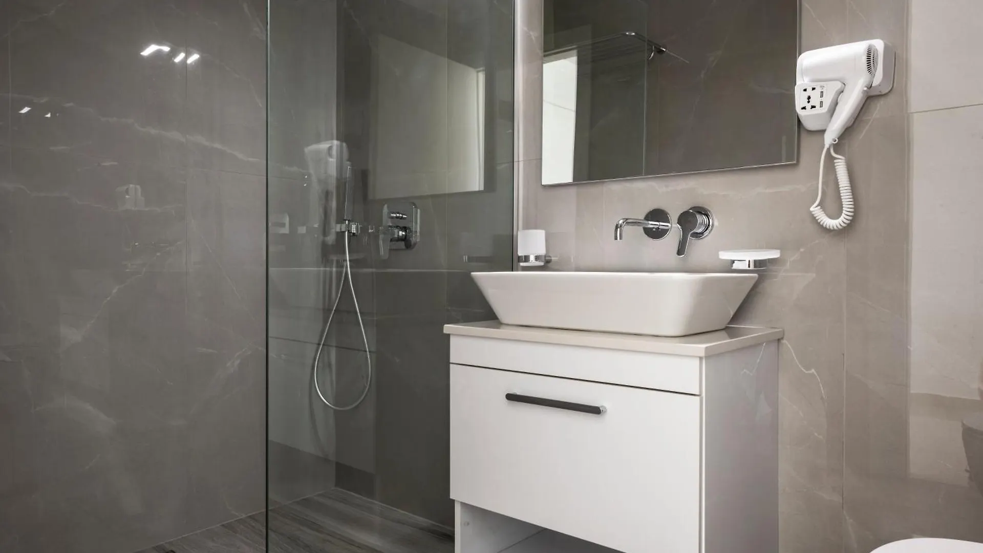 Appartement Ionio Blue à Himarë