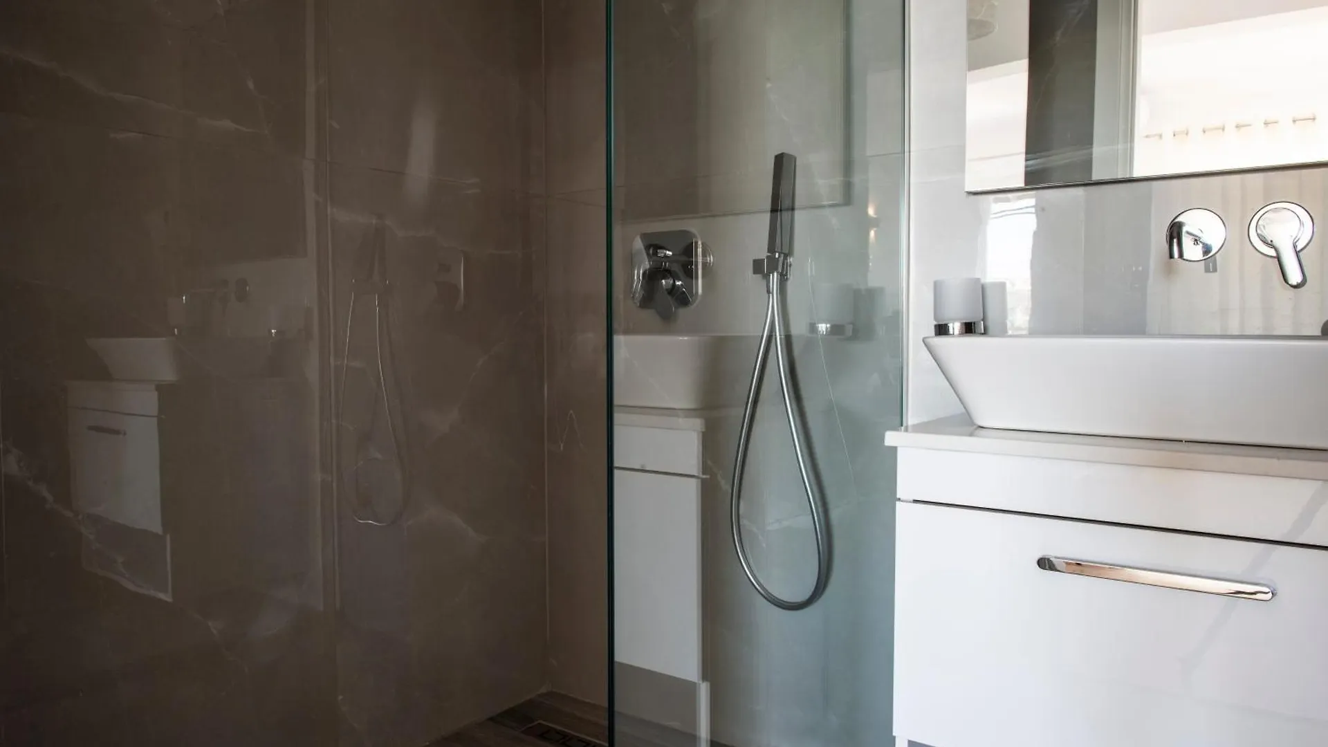 Appartement Ionio Blue à Himarë